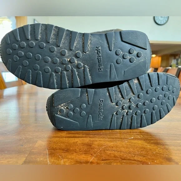 Reebok Classic Renaissance Sneaker in Black Size 9.5 X-Wide Unisex - Picture 14 of 16